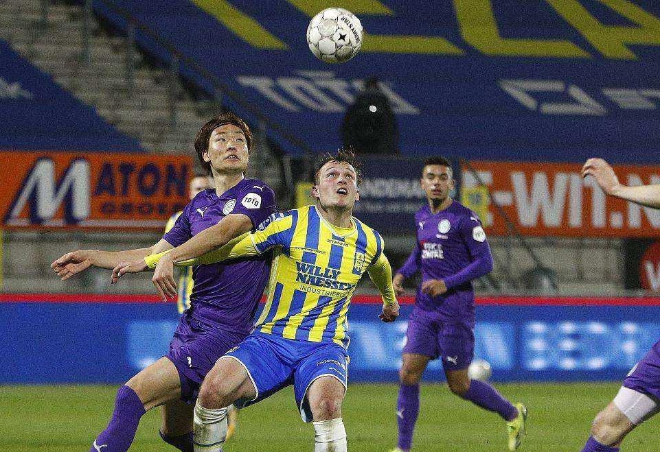 球的争夺 球的争夺