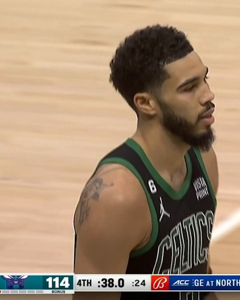 向外弹出 向外弹出